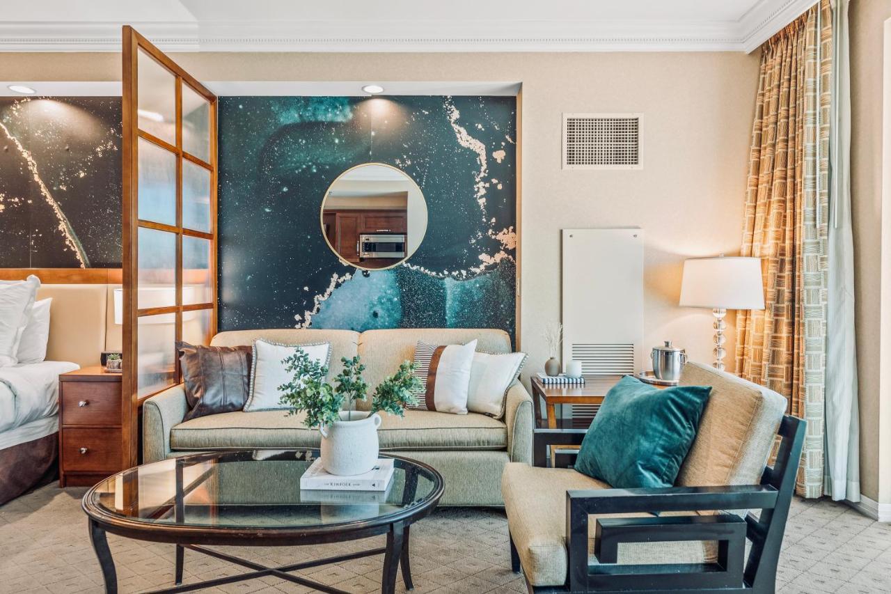 Balcony Full Strip View Suite Mgm Signature Free Valet 라스베이거스 외부 사진
