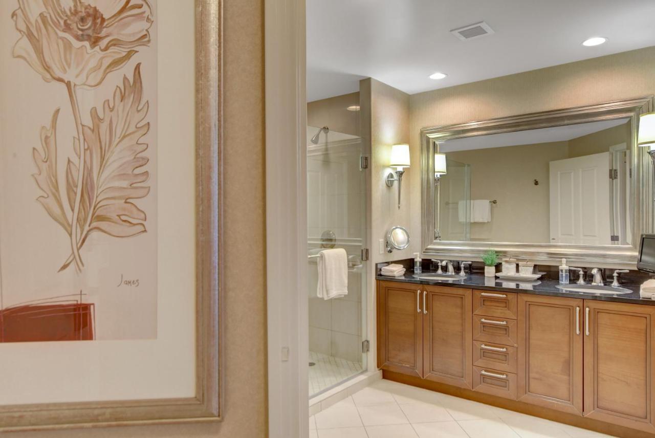 Balcony Full Strip View Suite Mgm Signature Free Valet 라스베이거스 외부 사진