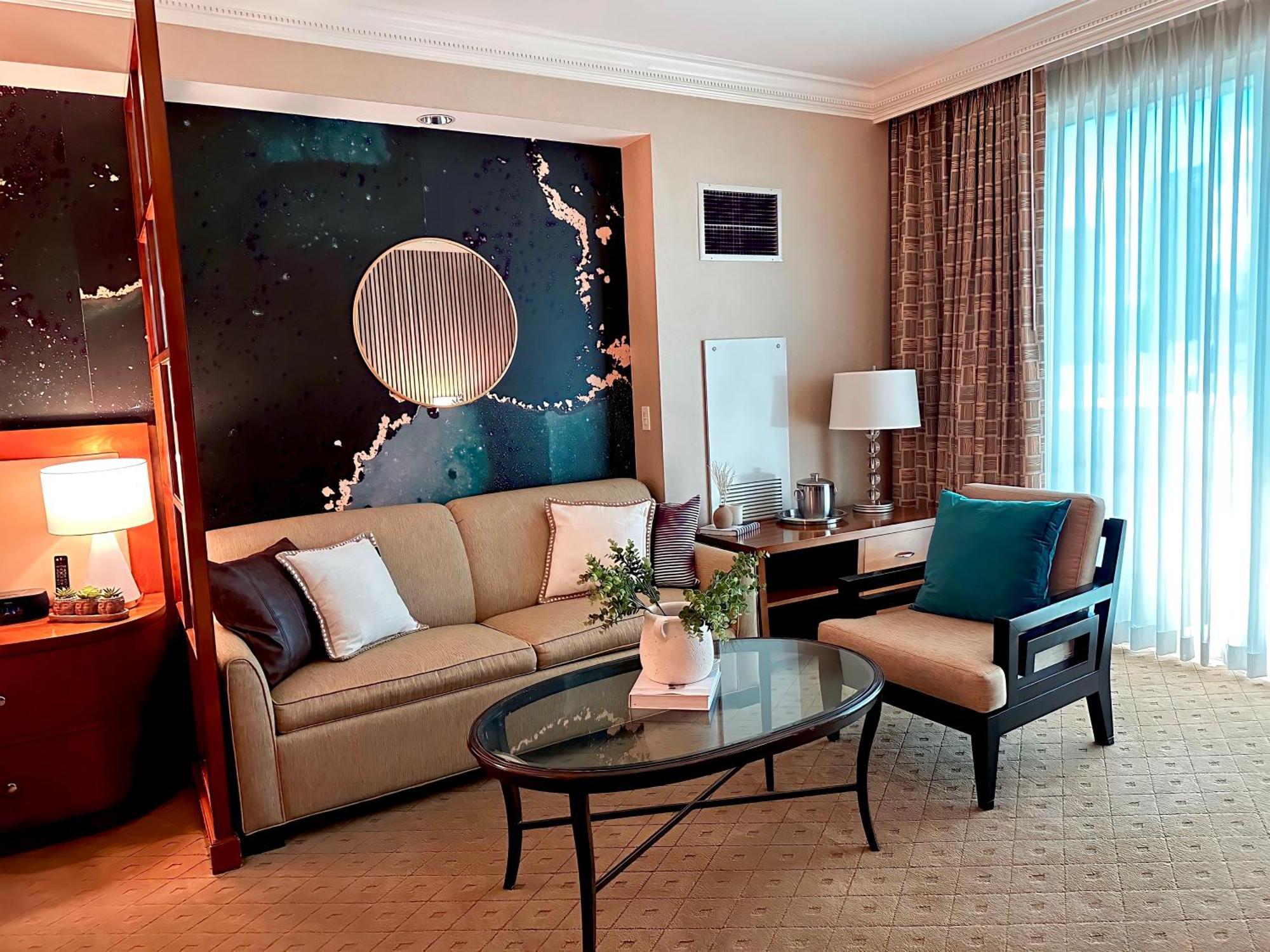 Balcony Full Strip View Suite Mgm Signature Free Valet 라스베이거스 외부 사진